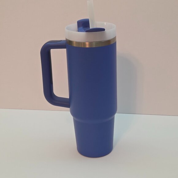 Stanley 30 oz Quencher H2.0 FlowState Tumbler – Iris / Deep Blue Color - Picture 2 of 5